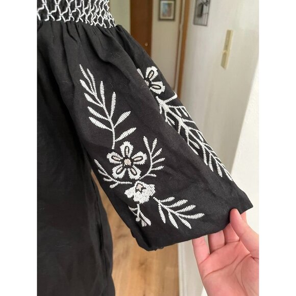 EUC Vince Camuto Off-The-Shoulder Black Dress With White Embroidery - Picture 3 of 8